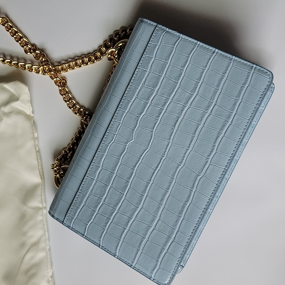 JW PEI Light Blue Crossbody Bag with Gold Chain - Picture 6 of 8